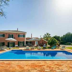 quinta-das-figueiras-bordeira.hotelaalgarve.com/